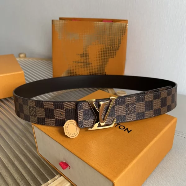 Louis Vuitton belt