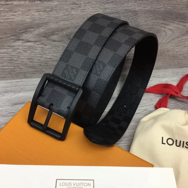 Louis Vuitton belt