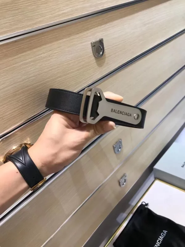 Balenciaga belt