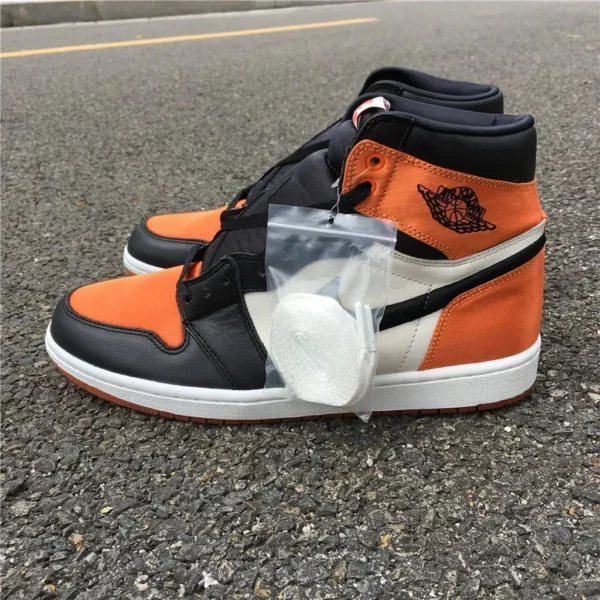 Air Jordan 1 Satin Shattered Backboard - 2018-07-16 - Replica shoes