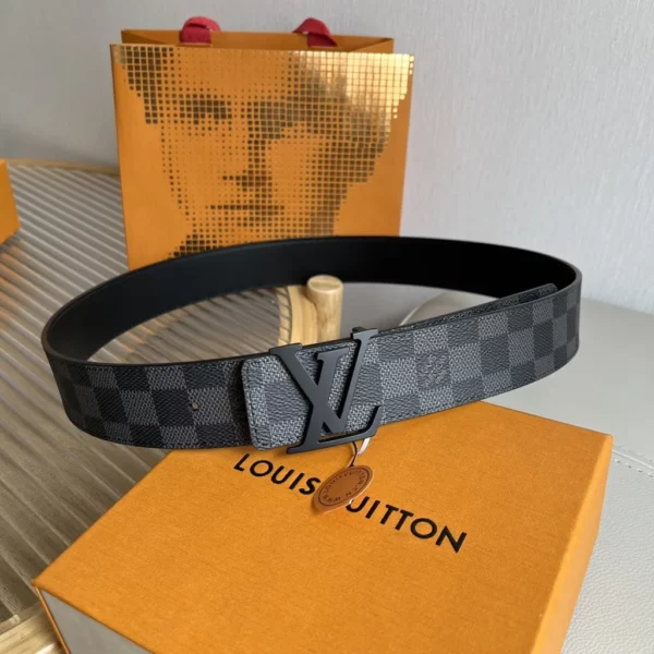 Louis Vuitton belt