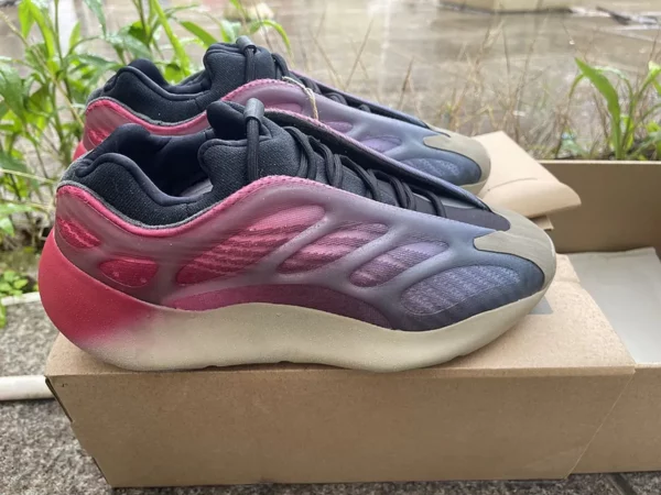 Adidas Yeezy 700 V3 Fade Carbon-05-27 - Replica shoes