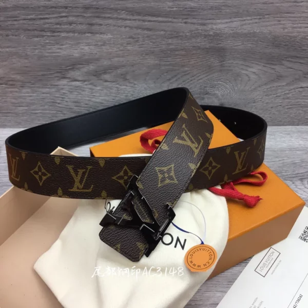 Louis Vuitton belt