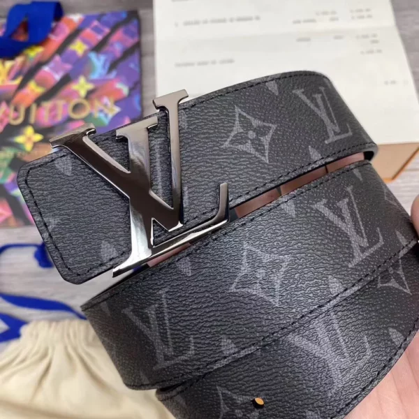 Louis Vuitton belt