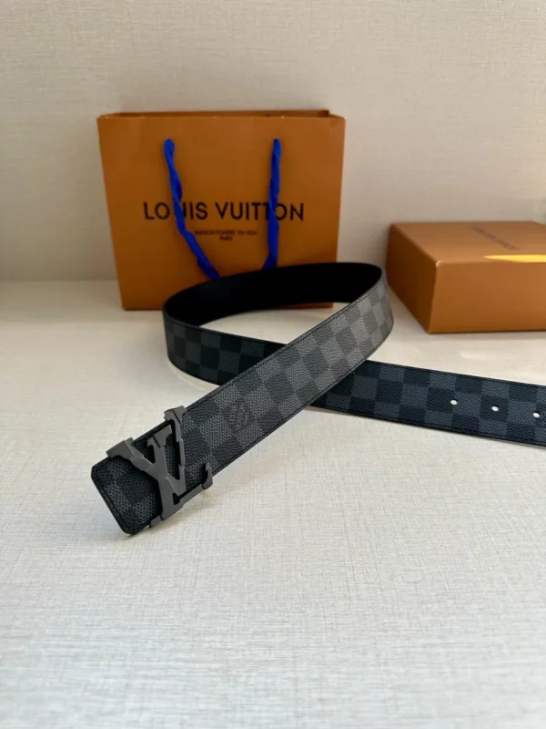 Louis Vuitton belt