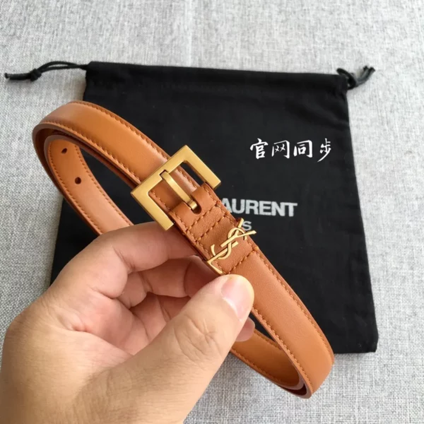 Saint Laurent belt