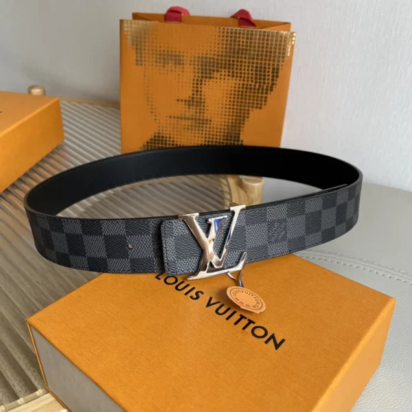 Louis Vuitton belt