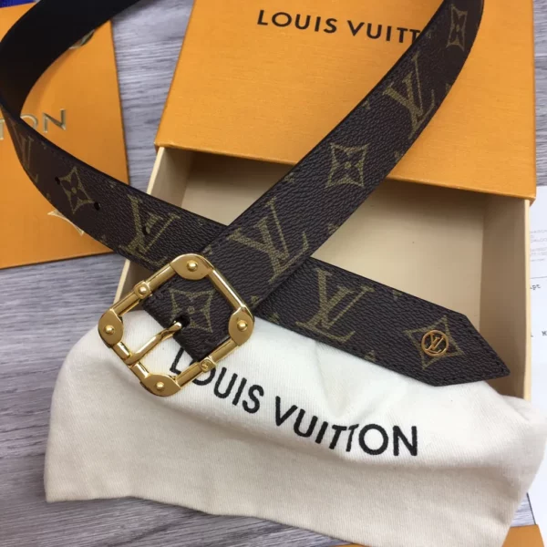 Louis Vuitton belt