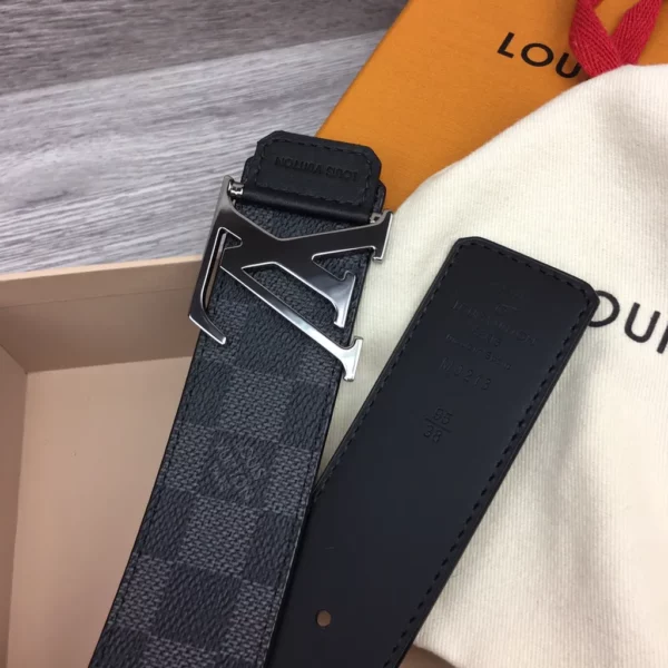 Louis Vuitton belt