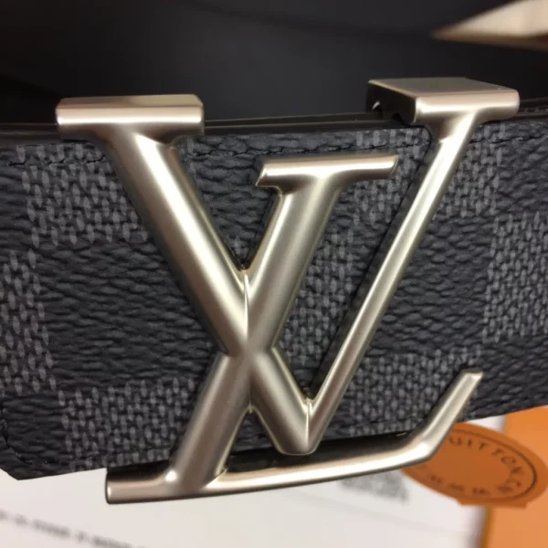 Louis Vuitton belt