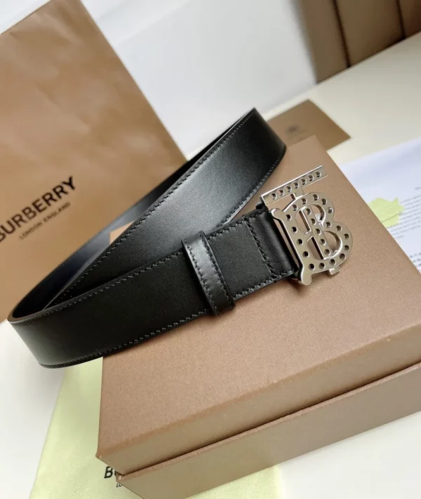 Burberry belt