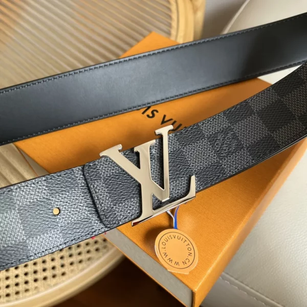 Louis Vuitton belt