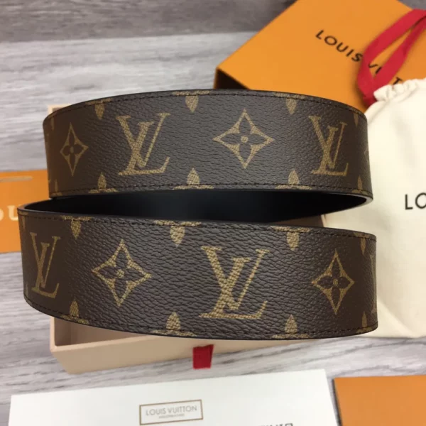 Louis Vuitton belt