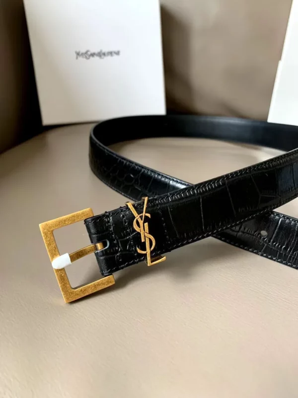 Saint Laurent belt