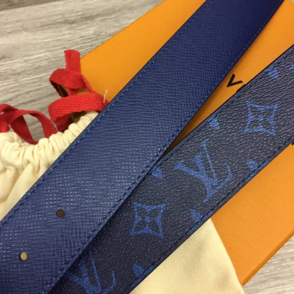 Louis Vuitton belt