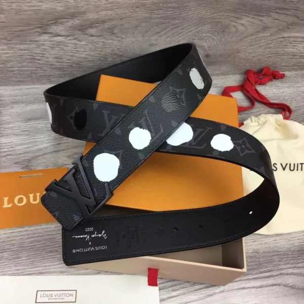 Louis Vuitton belt