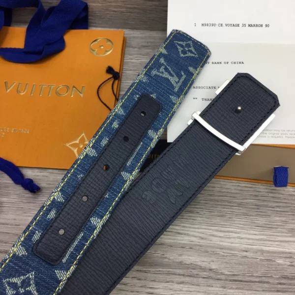 Louis Vuitton belt