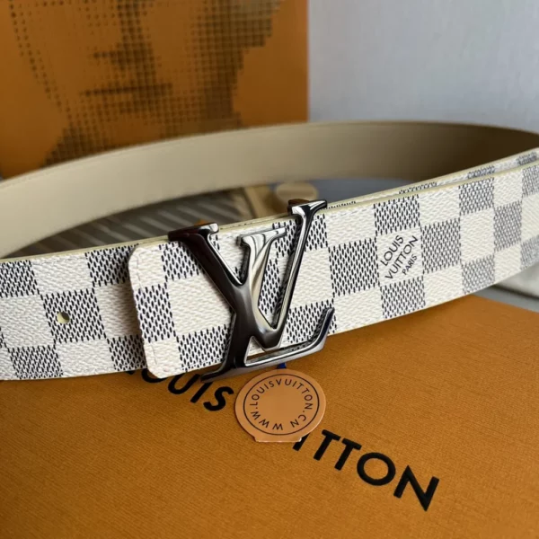 Louis Vuitton belt