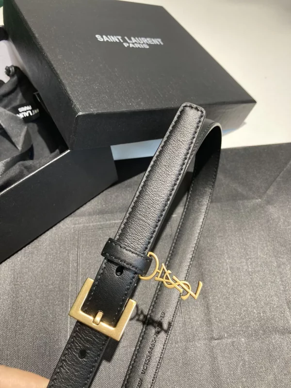 Saint Laurent belt