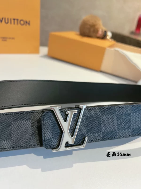 Louis Vuitton belt