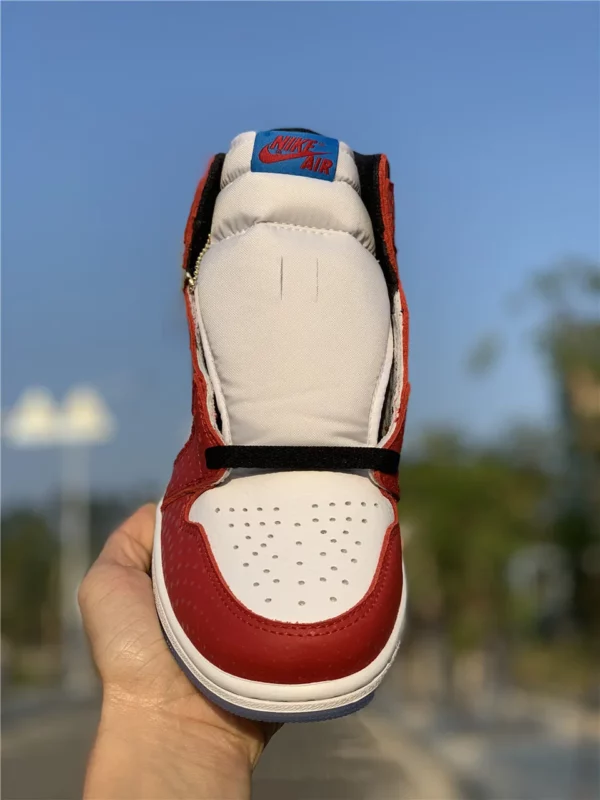 Air Jordan 1 Retro High OG Chicago Crystal - 2018-12-24 - Replica shoes