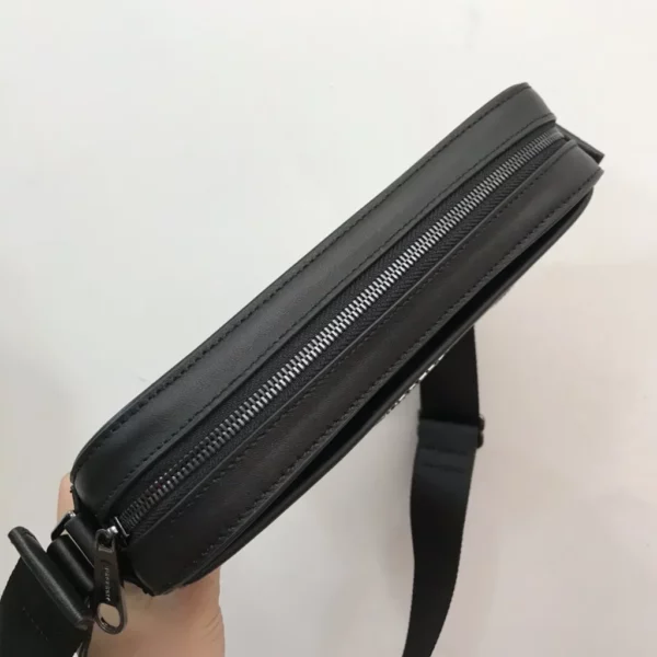 Burberry bag - rep bags