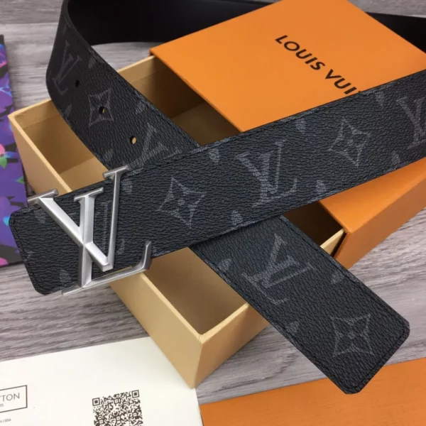 Louis Vuitton belt