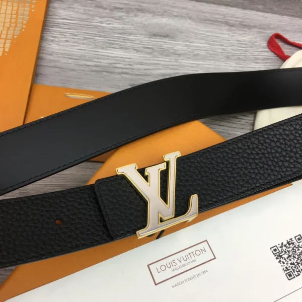 Louis Vuitton belt