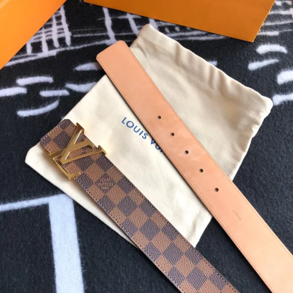 Louis Vuitton belt