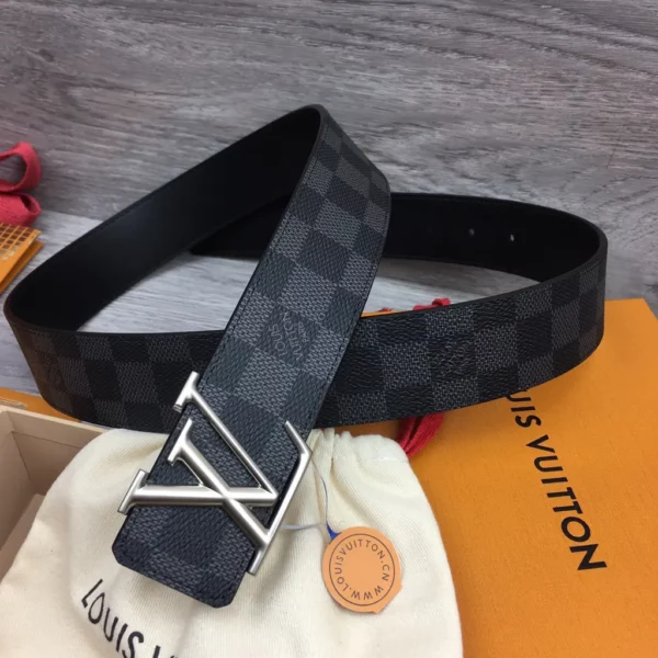 Louis Vuitton belt