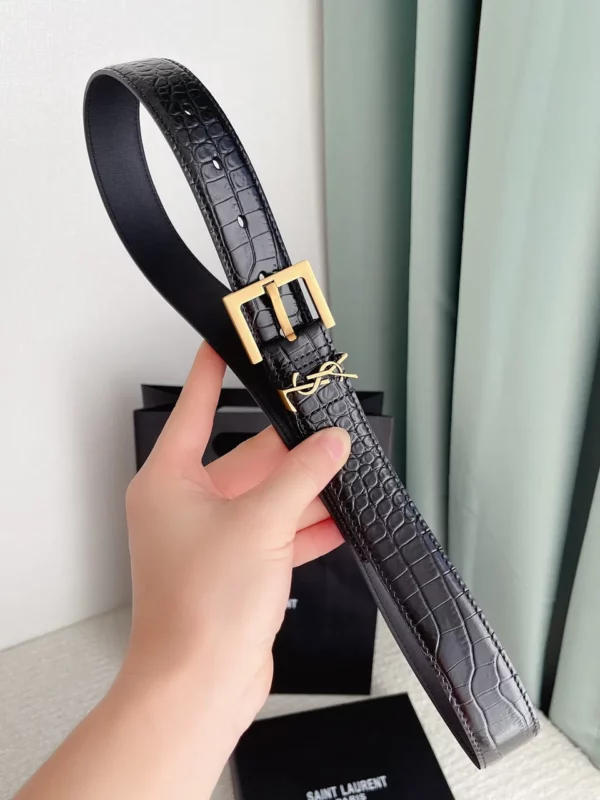 Saint Laurent belt