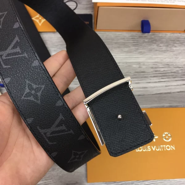 Louis Vuitton belt