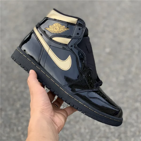 Air Jordan 1 High OG BlackMetallic Gold - Replica shoes