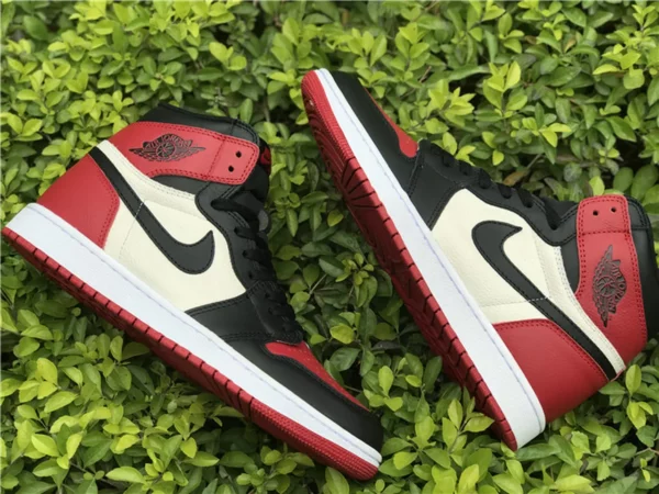 Air Jordan 1Bred Toe 2018 - 2017-12-17 - Replica shoes