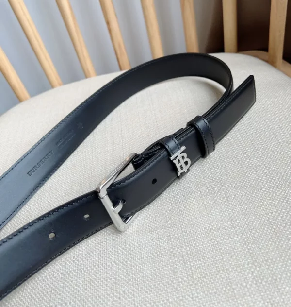 Burberry belt