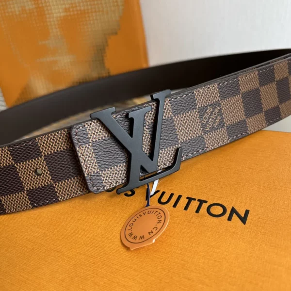 Louis Vuitton belt