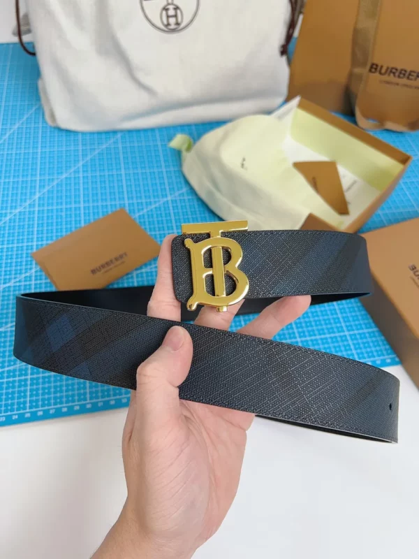 Burberry belt