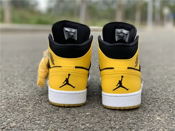 Air Jordan 1 Mid New Love - 2019-01-24 - Replica shoes