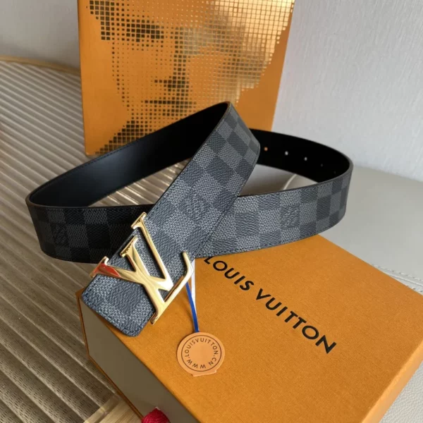 Louis Vuitton belt