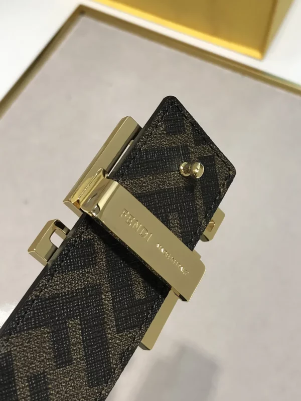 Fendi belt