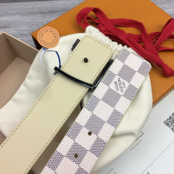 Louis Vuitton belt