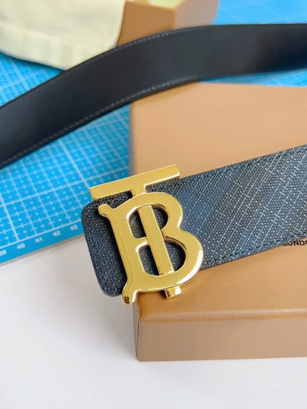 Burberry belt