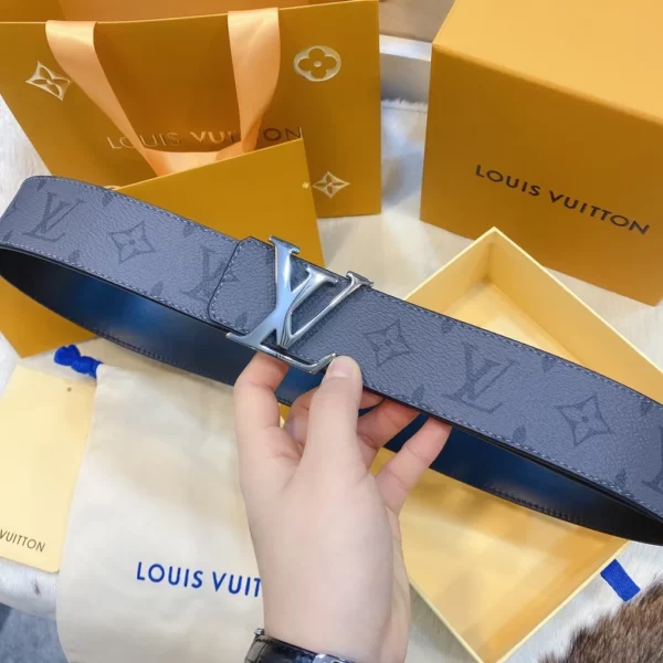 Louis Vuitton belt