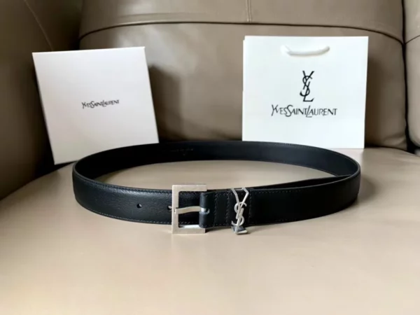 Saint Laurent belt