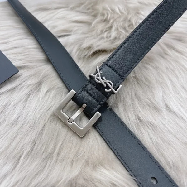 Saint Laurent belt