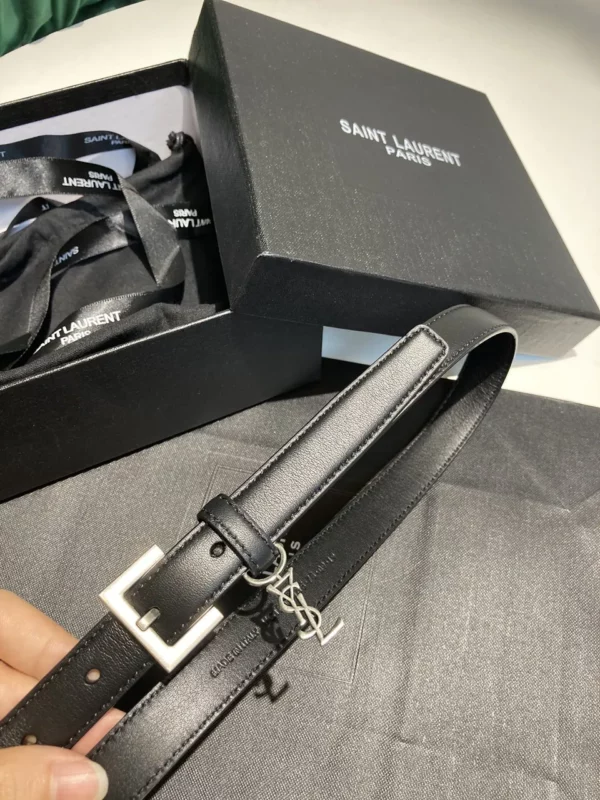 Saint Laurent belt