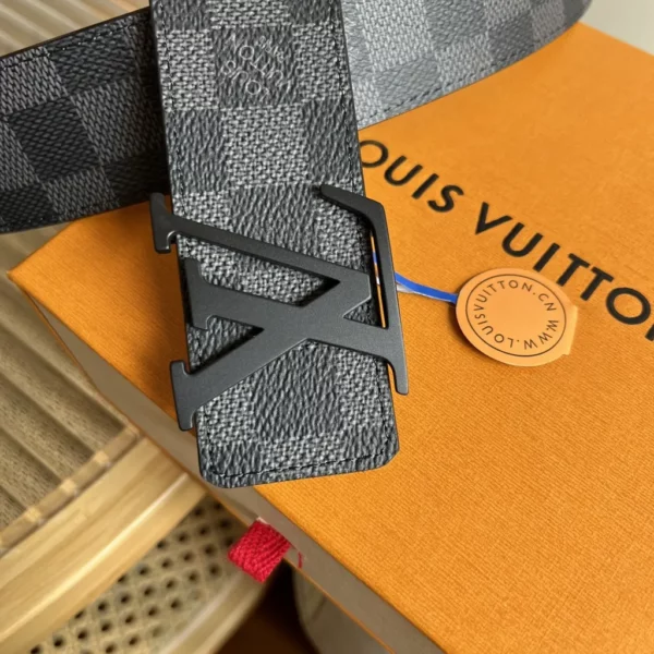 Louis Vuitton belt