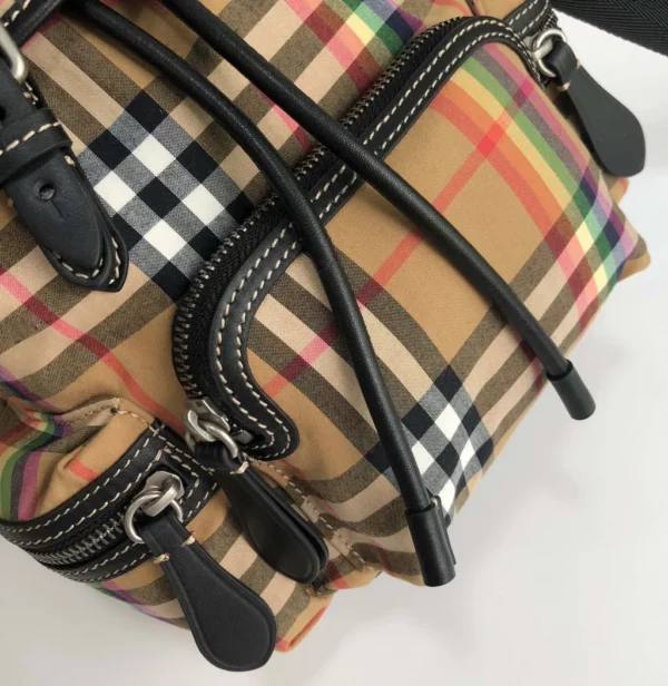 Burberry bag - rep bags