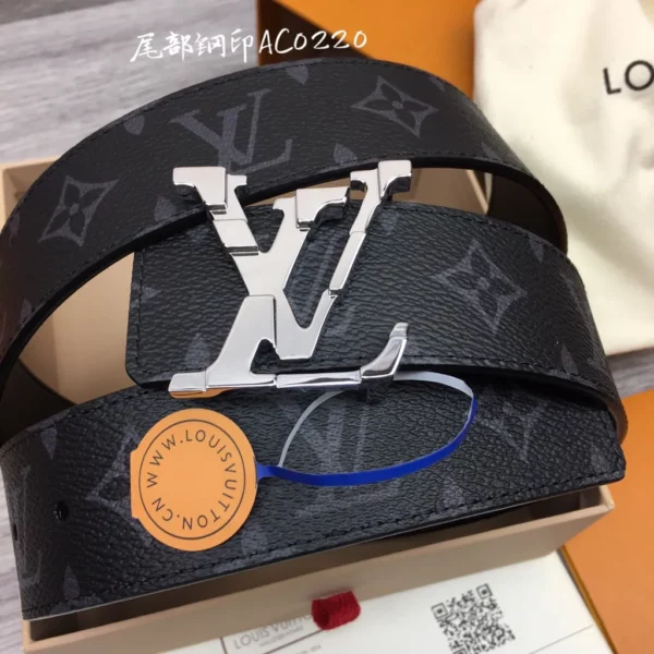 Louis Vuitton belt