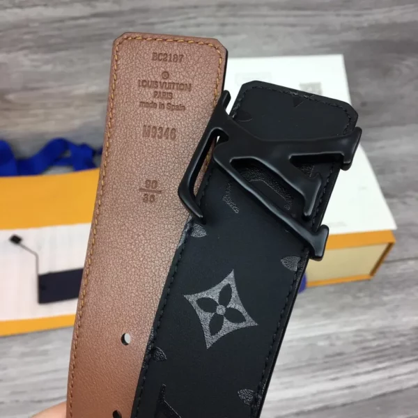 Louis Vuitton belt